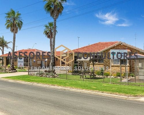 Riviera Beach Resort 10 1817E01L